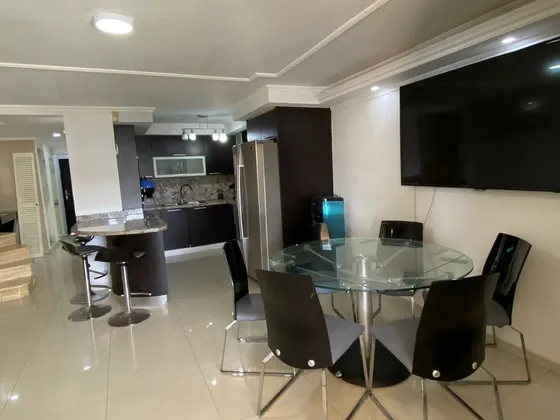 Casa Bote Moderna En Alquiler