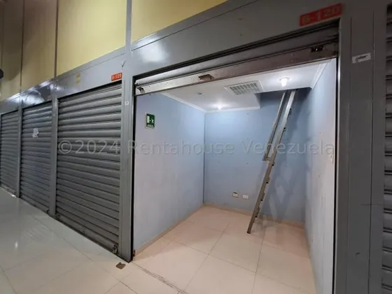 Local En Venta Avenida Bolivar Oportunidad De Negocio Kg:25-816