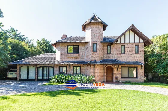 Casa En Venta En Campos De Alvarez Moreno