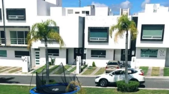 Casa En Condominio En Venta Con Alberca En El Marques Queretaro Lf*