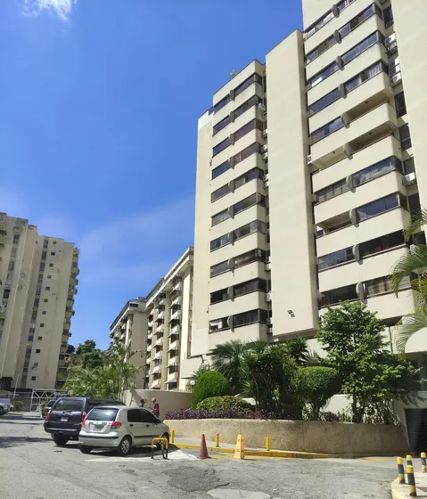 Lindo Y Funcional Apartamento En Alquiler En Colinas De La California (macaracuay)