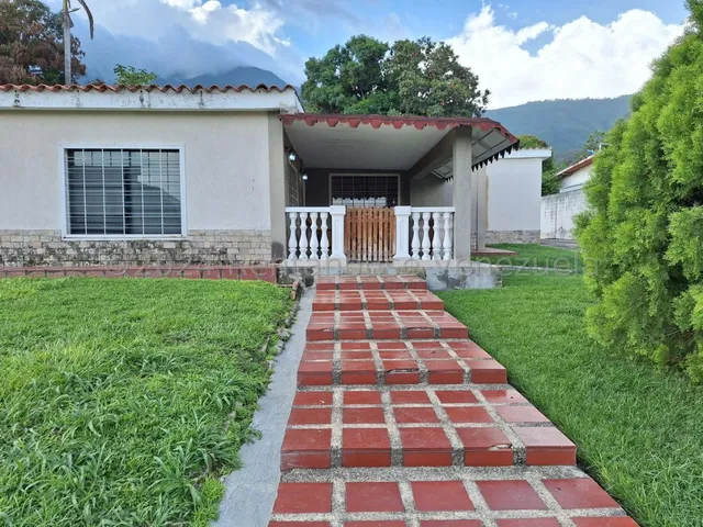 Casa En Venta Ubicada En El Limon Maracay, Fvina 25-13973