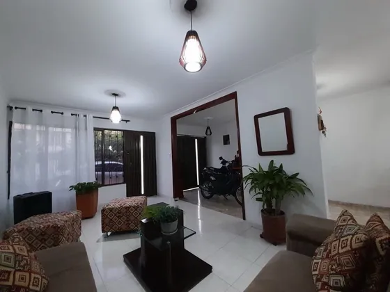 Se Vende Casa Dos Pisos Más Terraza Barrio Las Americas Palmira Valle
