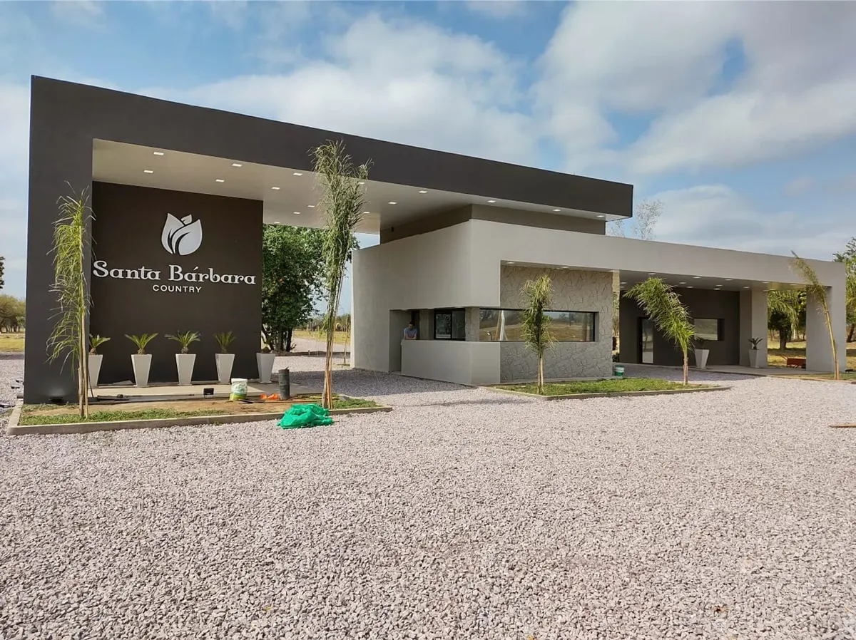 Exclusivo Lote De 2.152 M²-santa Bárbara Country
