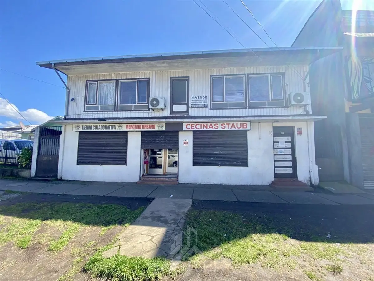 Cod38774 House for Sale with 2 Commercial Premises in Villarrica