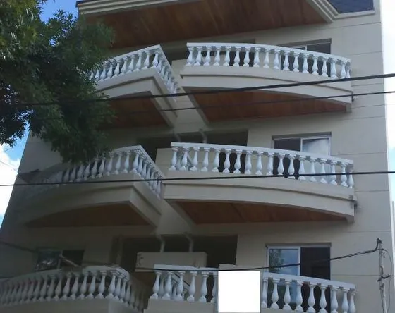 Depto. De 2 Amb. Con Balcón Y Cochera En Alquiler Monte Grande