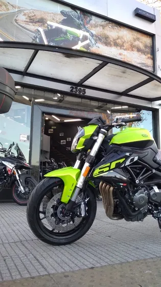 Benelli Tnt 600i Cb Nk Duke Z400 Cb Yzr R6 #2