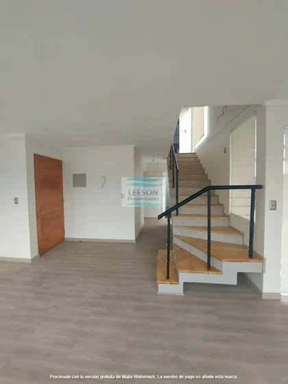 Quilpué- Venta Casa 5d/4b En Centrico Sector