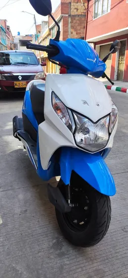 Vendo Moto Honda Dio 110, Modelo 2018, Unico Dueño.