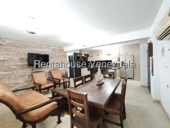 Fredxia Castillo Alquila Apartamento Amoblado En El Oeste De Barquisimeto. Fc # 26-21794.