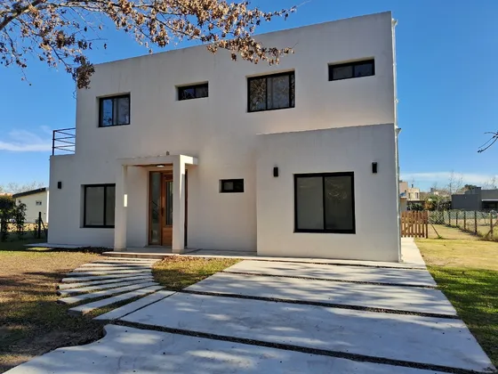 Casa En Cardales Village Amplia Luminosa Impecable A Estrenar