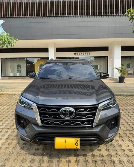 Toyota Fortuner 2.8l
