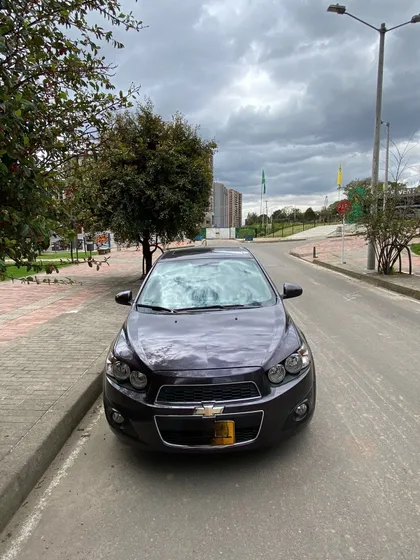 Chevrolet Sonic 1.6 Lt 4 P