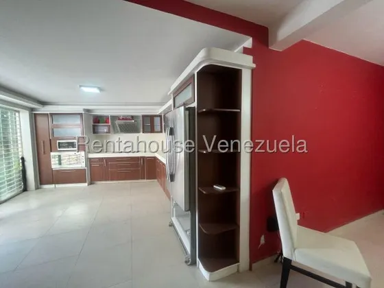 Maikelly Zabala Alquila, Linda Casa Con Excelente Ubicación En El Trigal Cabudare, Flex: 25-18647, Cuenta Con Areas Sociales, Fácil Acceso, Mz
