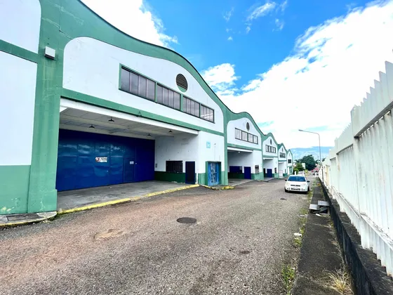 Galpón En Alquiler En La Zona Industrial De Paramillo