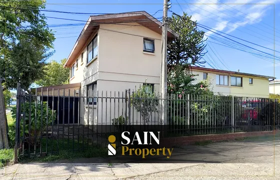 Casa De 2 Pisos Con Patio En San Pedro De La Paz