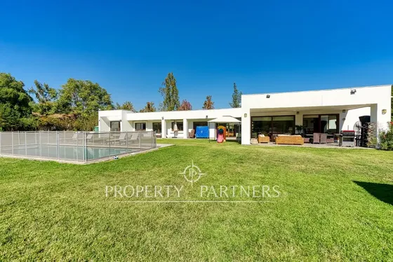Chicureo Centro, Casa En Condominio Con Lindo Ento...