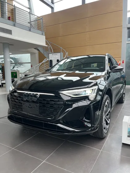Audi Q8 408cv Etron Quattro