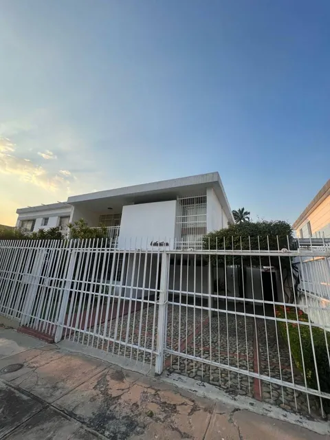 Impecable Casa En El Trigal Centro