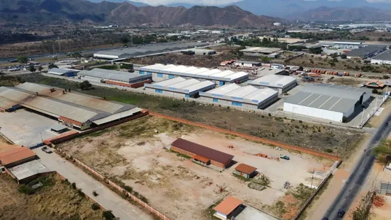 Annic Coronado Vende Terreno Industrial-comercial En Los Guayos. 19.643.12. Cód. 287328