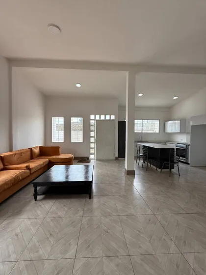 Yasmin Roa En Vende Casa De Una Planta En El Trigal Norte Calle Cerrada Cod Ag26682