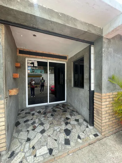 Se Alquila Local Con Cocina Industrial En Lecheria