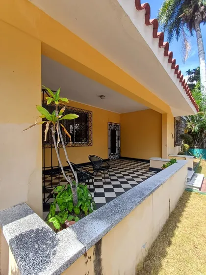 En Gazcue, Vendo Casa Ideal Para Su Negocio, Vivienda O Inversión