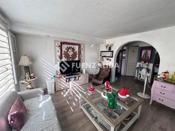 Casa En Venta De 4 Dorm. En Las Condes, Aepp