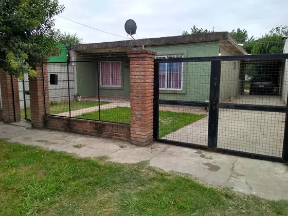 Venta Imbatible  Casa Hermosa 4 Ambientes Cerca Nueva Autopista En Mariano Acosta