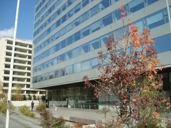 Arriendo Oficina 55mt2 2privados 2baños 2est /preciosa Vista