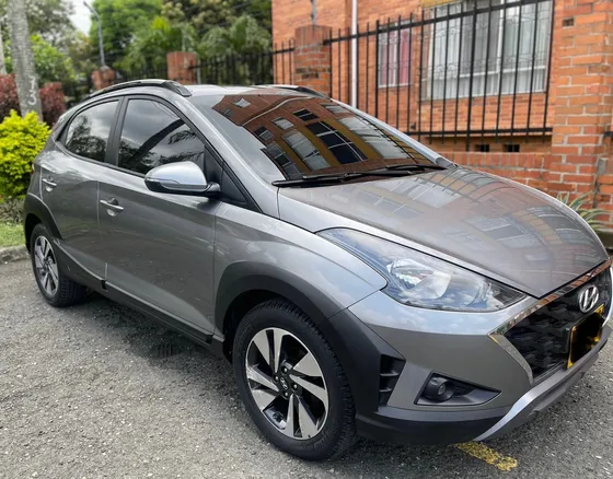 Hyundai Hb20x Vibrant 1.6 Advance 4x2 At
