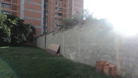 Terreno En Venta, Ubicado En Zona Centro De Cabudare, Posee Un Apartamento En Obra Gris \\ Mehilyn Perez Tu Asesor De  Confianza //