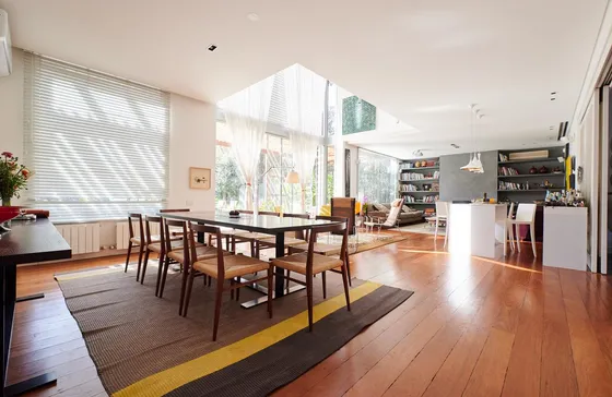 Venta - Casa 8 Ambientes -  Vicente López
