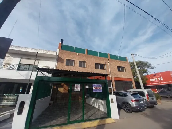 Alquiler Departamento 3 Dor Y Local Sobre Av. Fuerza Aerea Ruta 20