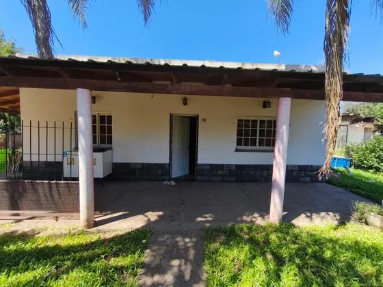 Venta En San Jose (er) - Amplia Vivienda Con Quincho