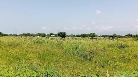 Excelente Oportunidad De Inversión. Venta De Terreno Residencial De 30.493 M2 O Lotes De 10.000 M2 Memoria Descriptiva Terreno Residencial: Detres Hectáreas (30.493,02) M2