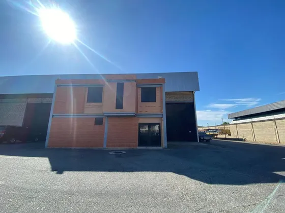 Ludeisi Zerpa 320062, Alquiler De Galpón Con Planta Eléctrica En Los Guayos