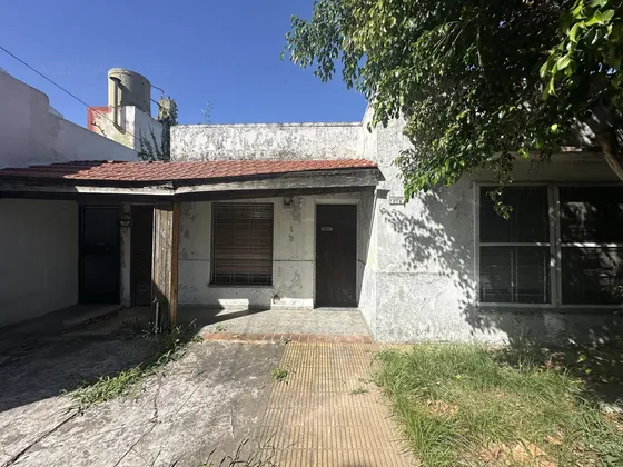 Ph En  Venta En Haedo Sur A Reciclar
