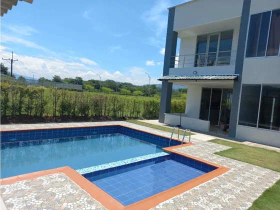 Disponible Para La Venta Espectacular Propiedad