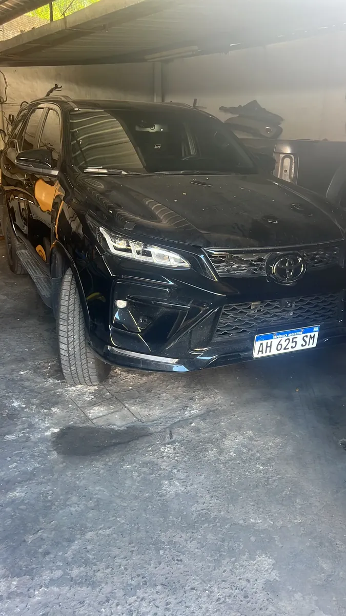 Toyota SW4 2.8 Tdi Gr-s 4x4 7as 6at