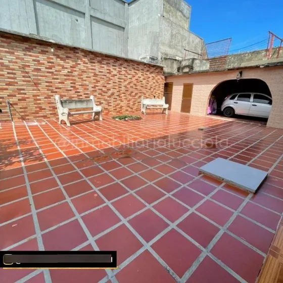 Hermosa Quinta Remodelada, En Unas De Las Zonas Mas Bellas Y Seguras Del Estado La Guaira Ref 192