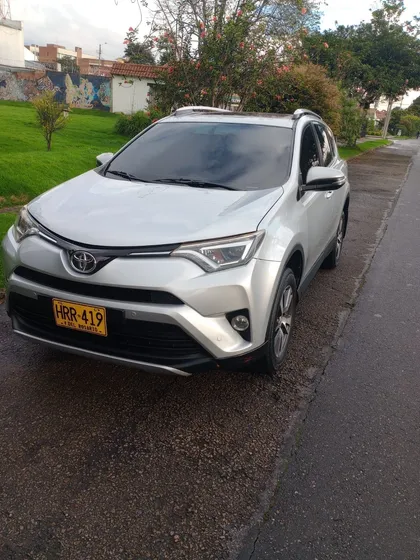 Toyota Rav4 2.0 Street