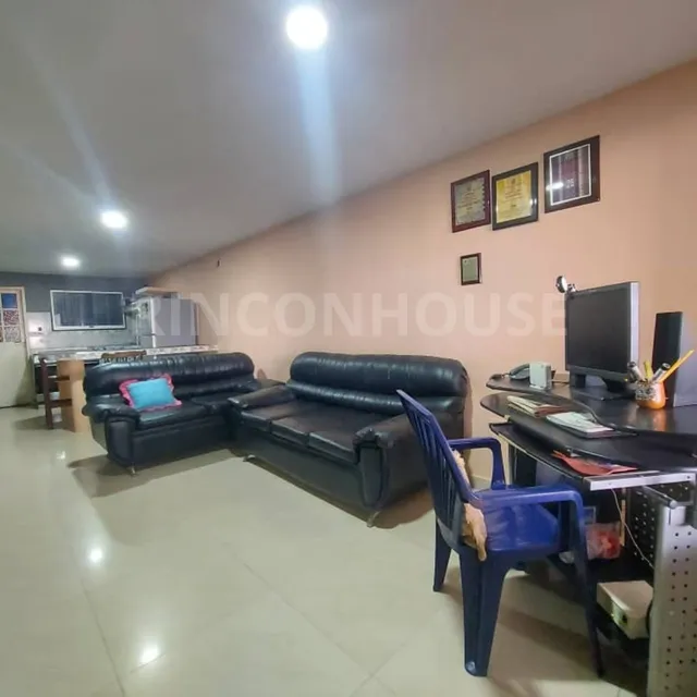 Casa En Venta En La Urb. Araguaney, Palo Negro