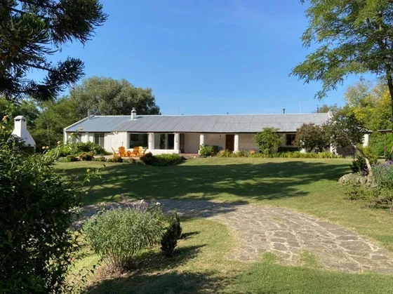 Venta De Campo Y Casco De Estancia En Athos Pampa - Inv0064