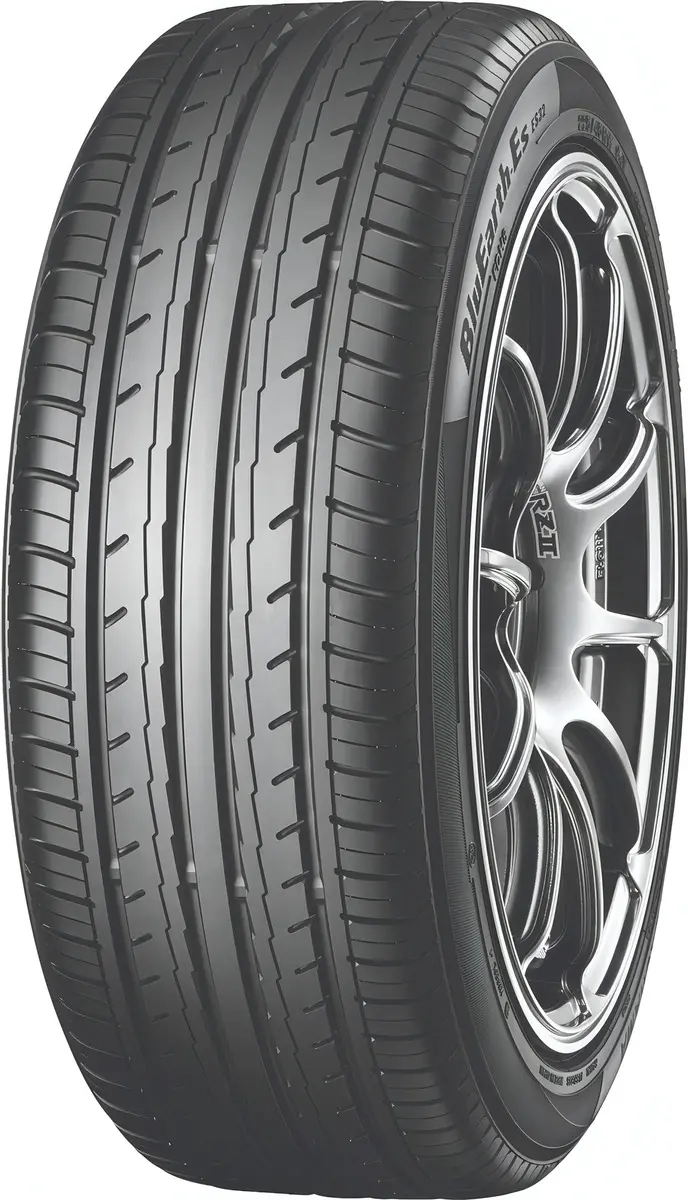 Llanta 215/55 R17 Yokohama Bluearth Es32 94v V