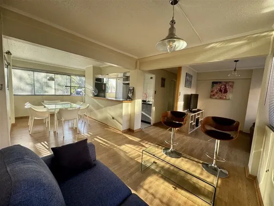 Depto Remodelado Y Amoblado En Venta De 2d, Barrio Coventry