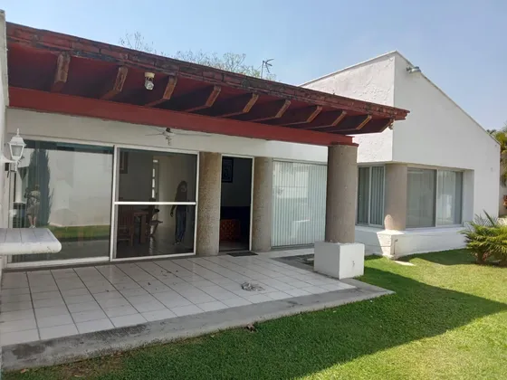 Casa En  Renta En Xochitepec, Morelos.