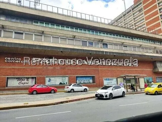 Estupenda Oficina En Alquiler Mls 25-16100 Las Mercedes