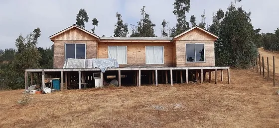 Se Vende Parcela Con Casa 