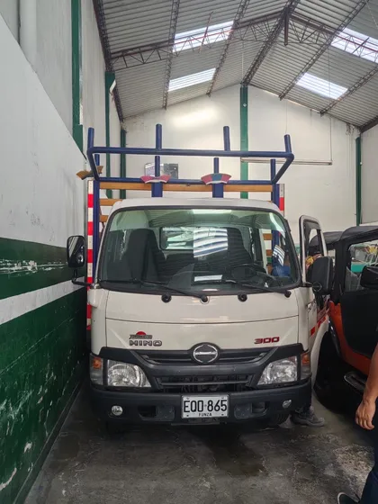 Hino Dutro 4.0 Pro 300 2 134hp
